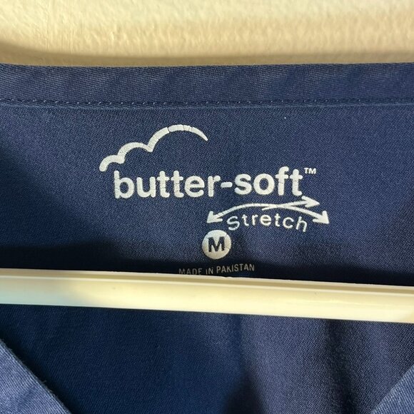 Butter Soft Women's Navy Medium Scrub Top - Picture 2 of 5